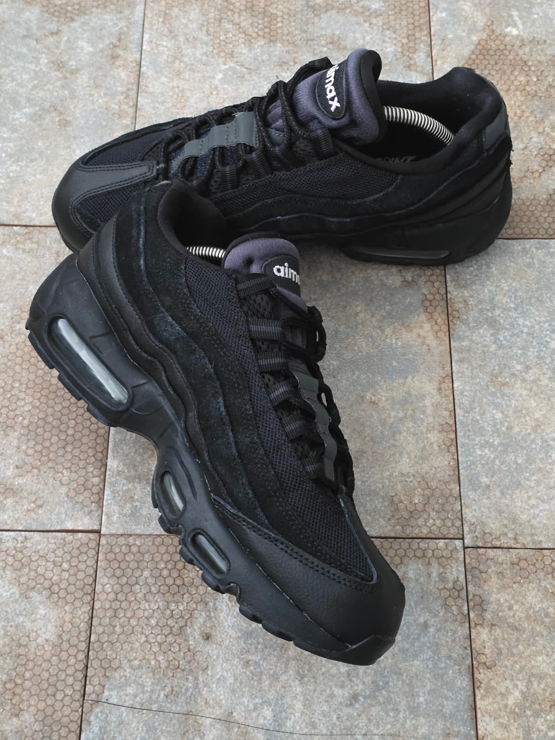 (250)나이키 에어맥스 95 에센셜 트리플 블랙 상품이미지4