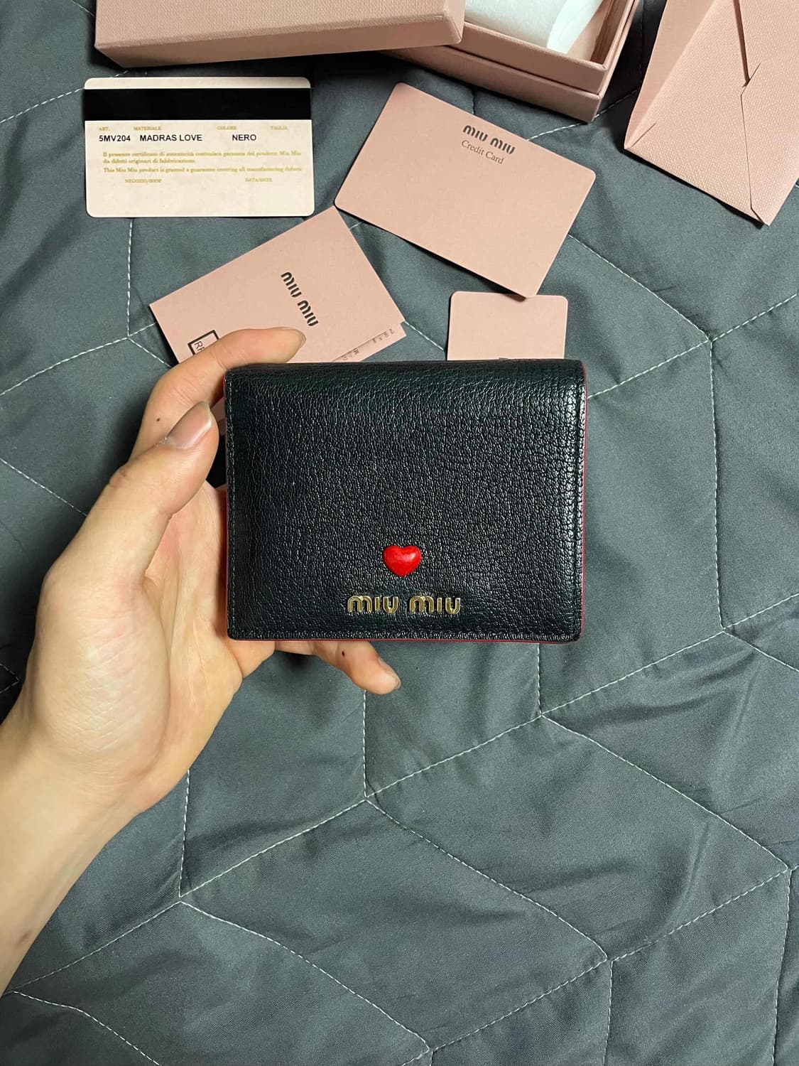 미우미우 카드지갑 2개+ 루이비통 무라카미 장지갑 일괄판매 상품이미지2