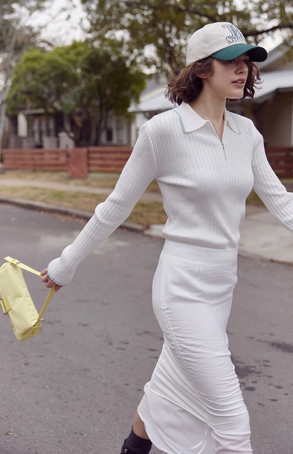 레이브 미디 스커트 화이트 상품이미지1