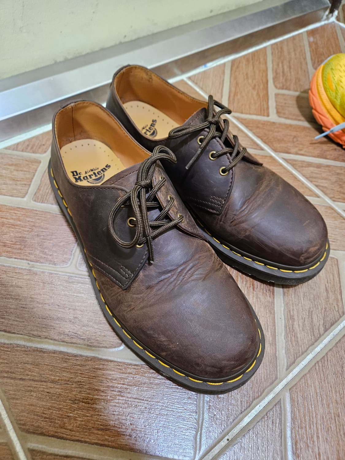 닥터마틴 1461 3홀 크레이지 호스 브라운 상품이미지1