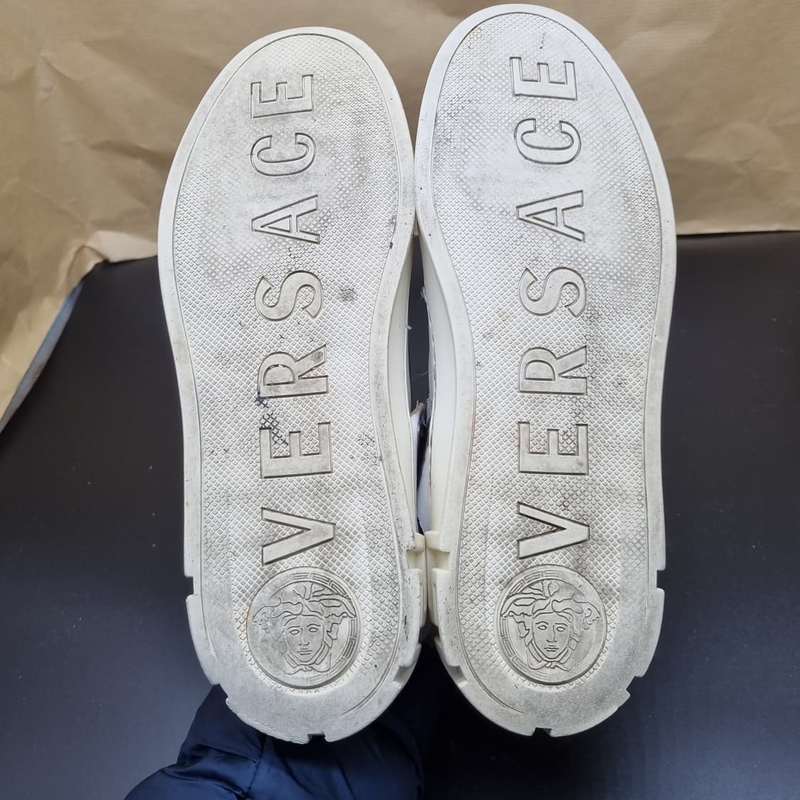 베르사체 남성스니커즈 275 상품이미지3