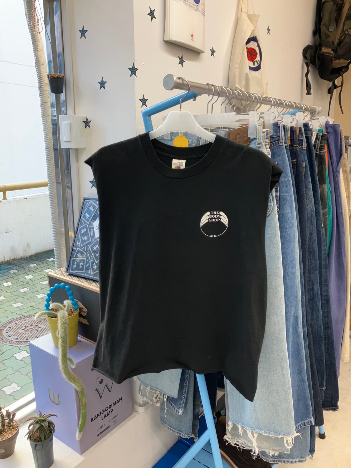 the body shop cutting sleeveless 상품이미지3