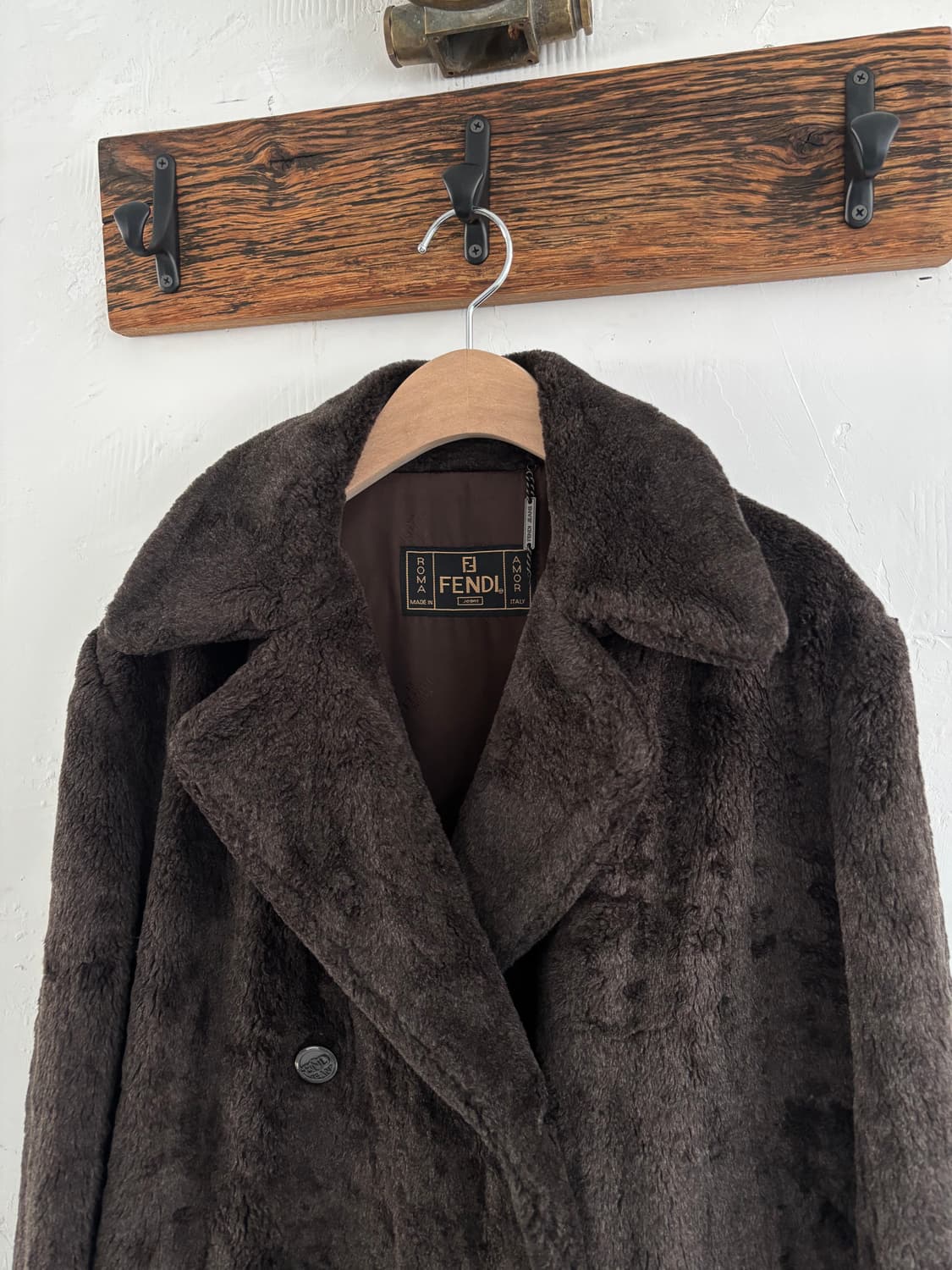 FENDI 펜디 페이크퍼 딥브라운 더블 코트 상품이미지5