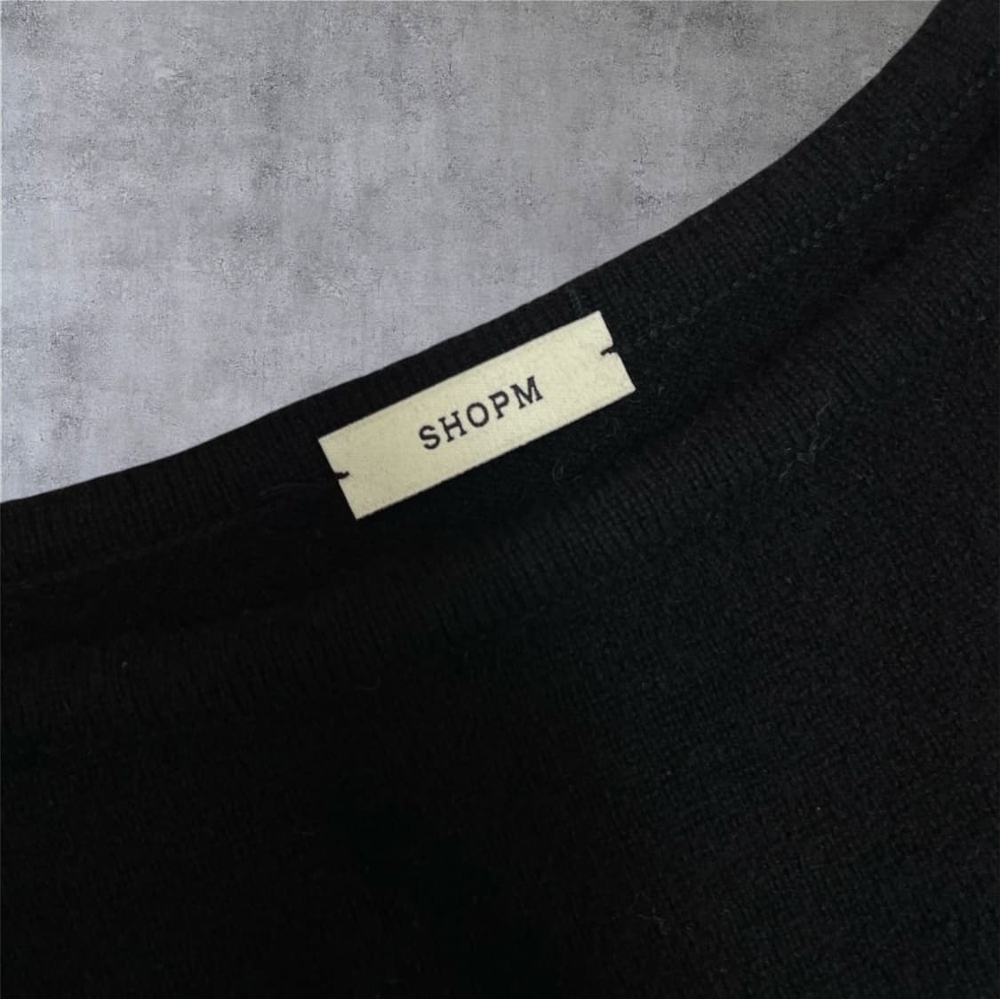 샵엠 Shop M 블랙 캐시미어 니트 원피스 FREE 상품이미지4