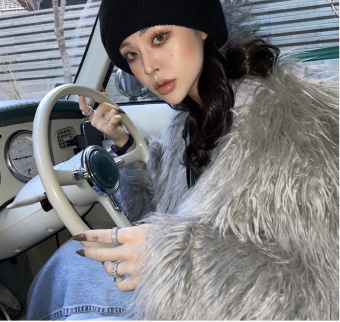 오도어 크루엘라 퍼자켓 블랙 상품이미지3