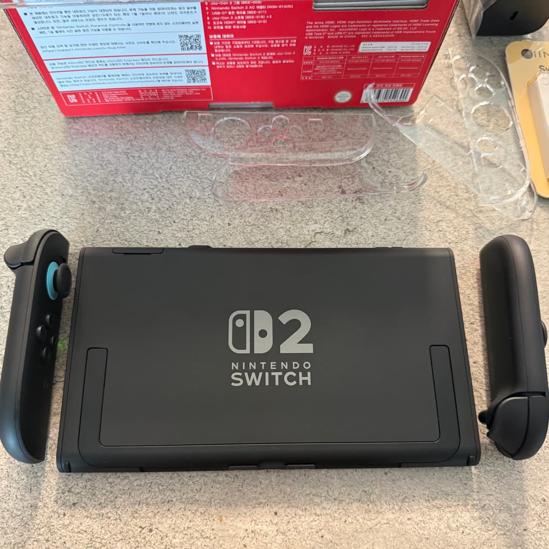 (S급 거의새거) 닌텐도스위치2 일반 풀구성 + 액정필름, 조이콘케이스 상품이미지7