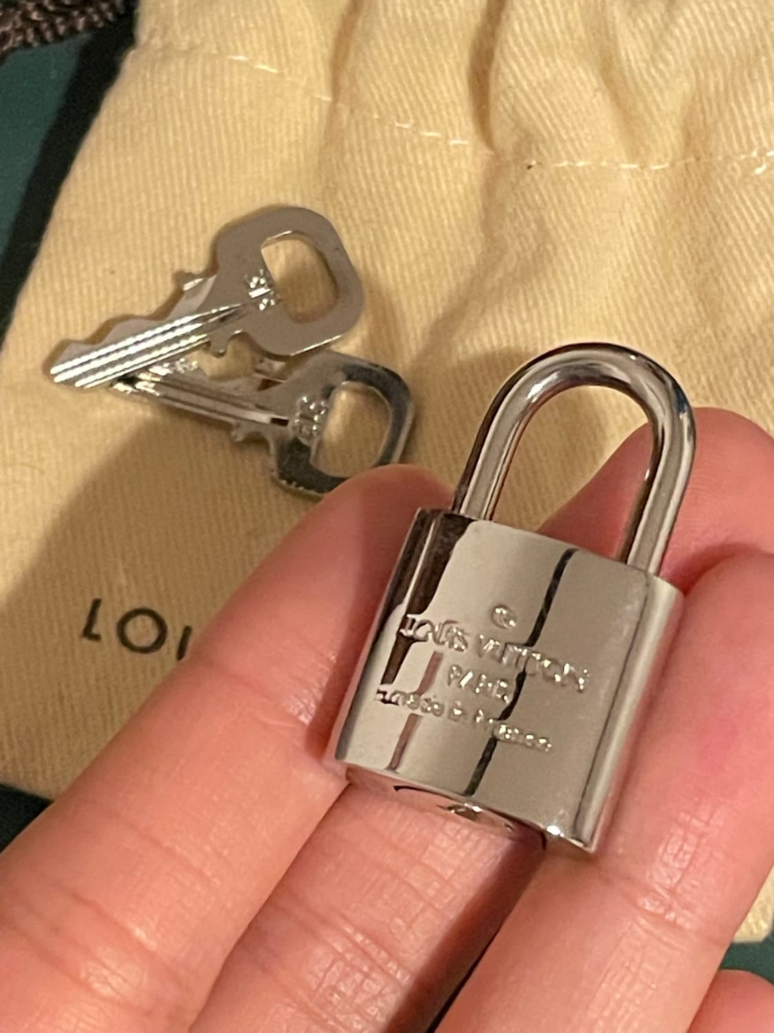 louis vuitton 루이비통 은장 자물쇠 세트  상품이미지4