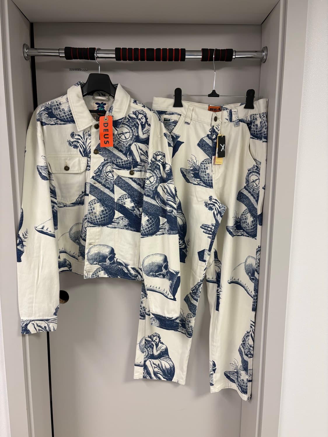 데우스 프린팅 데님자켓 & 데님팬츠 셋업 XL 상품이미지1
