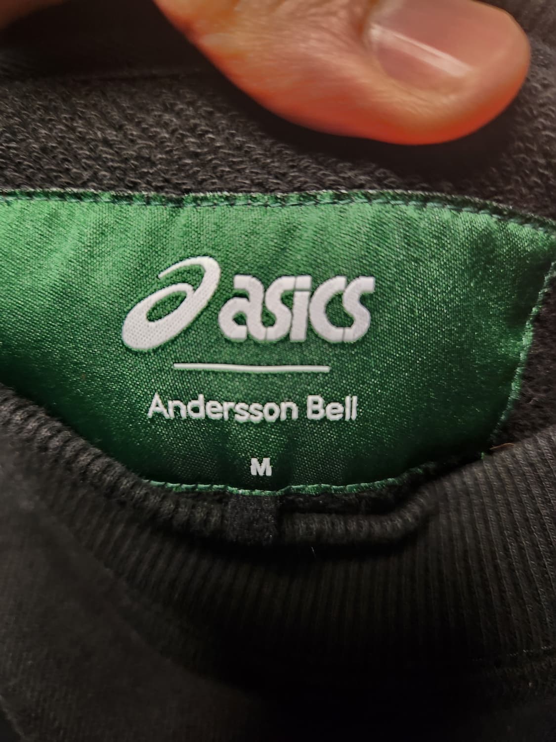 앤더슨벨 x 아식스 콘트라스트 스웨트셔츠 블랙 상품이미지3