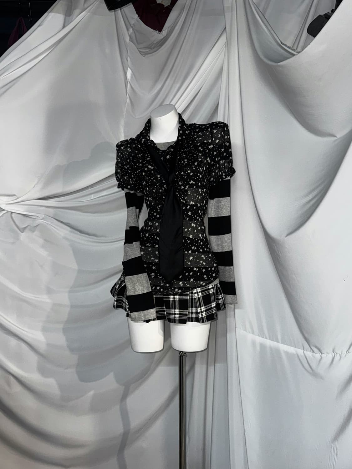 무채색 쇼콜라깔 스트라이프 데일리 키치 공겜여주 코디세트 상품이미지5