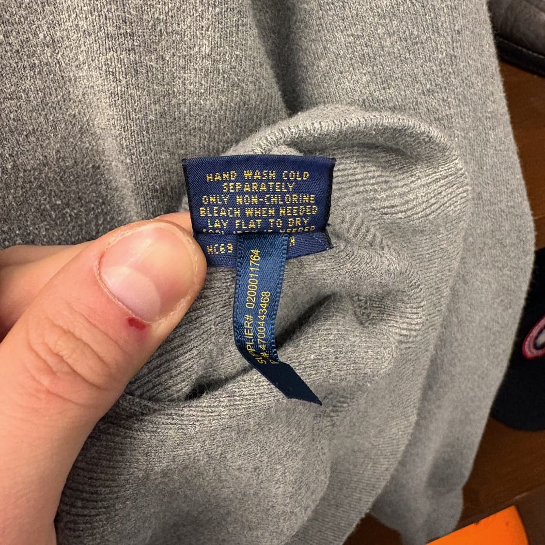신형라벨 폴로 랄프로렌 피마코튼 스웨트 니트 V-인서트 그레이 N721 상품이미지8
