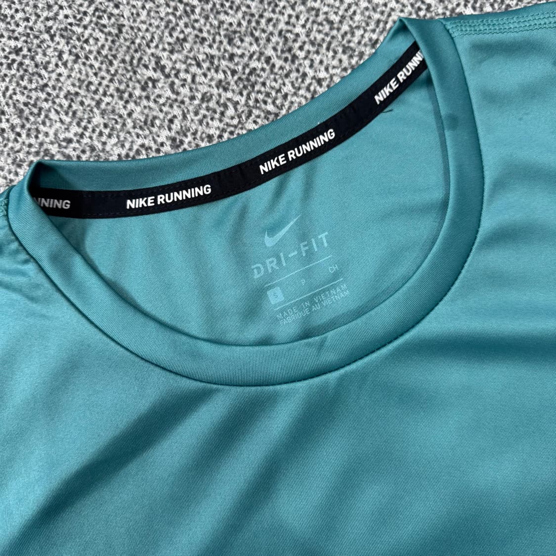 나이키 런닝 슬리브 상품이미지3