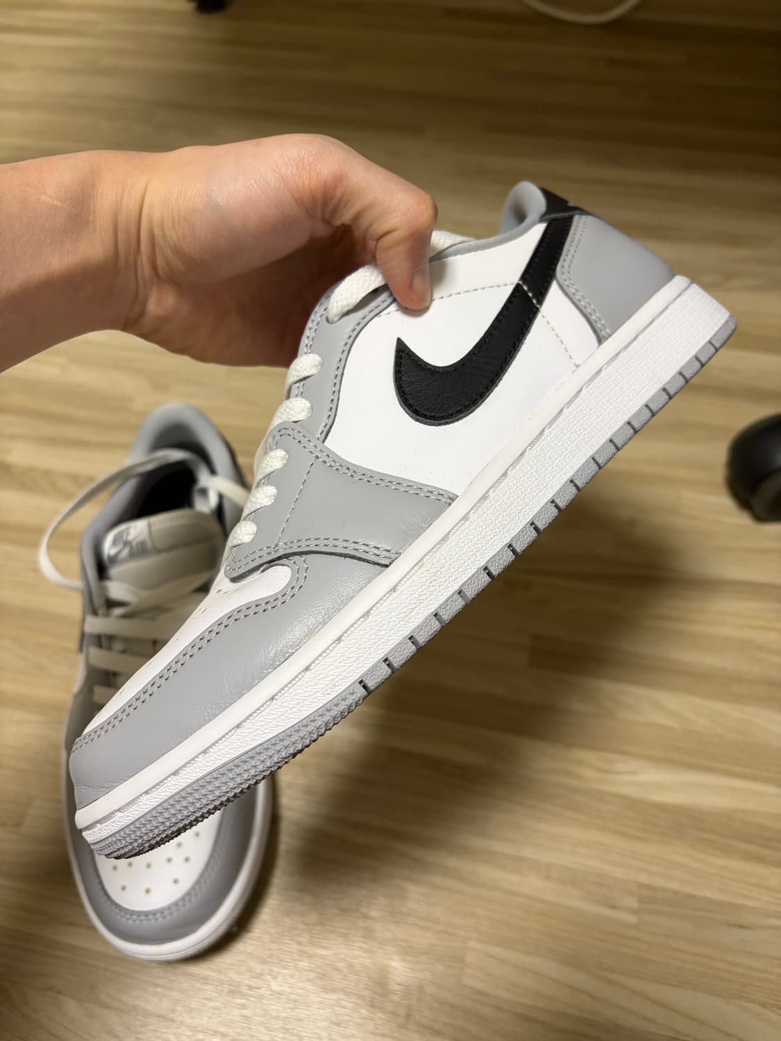 조던 1 로우 og 울프그레이 250 상품이미지7