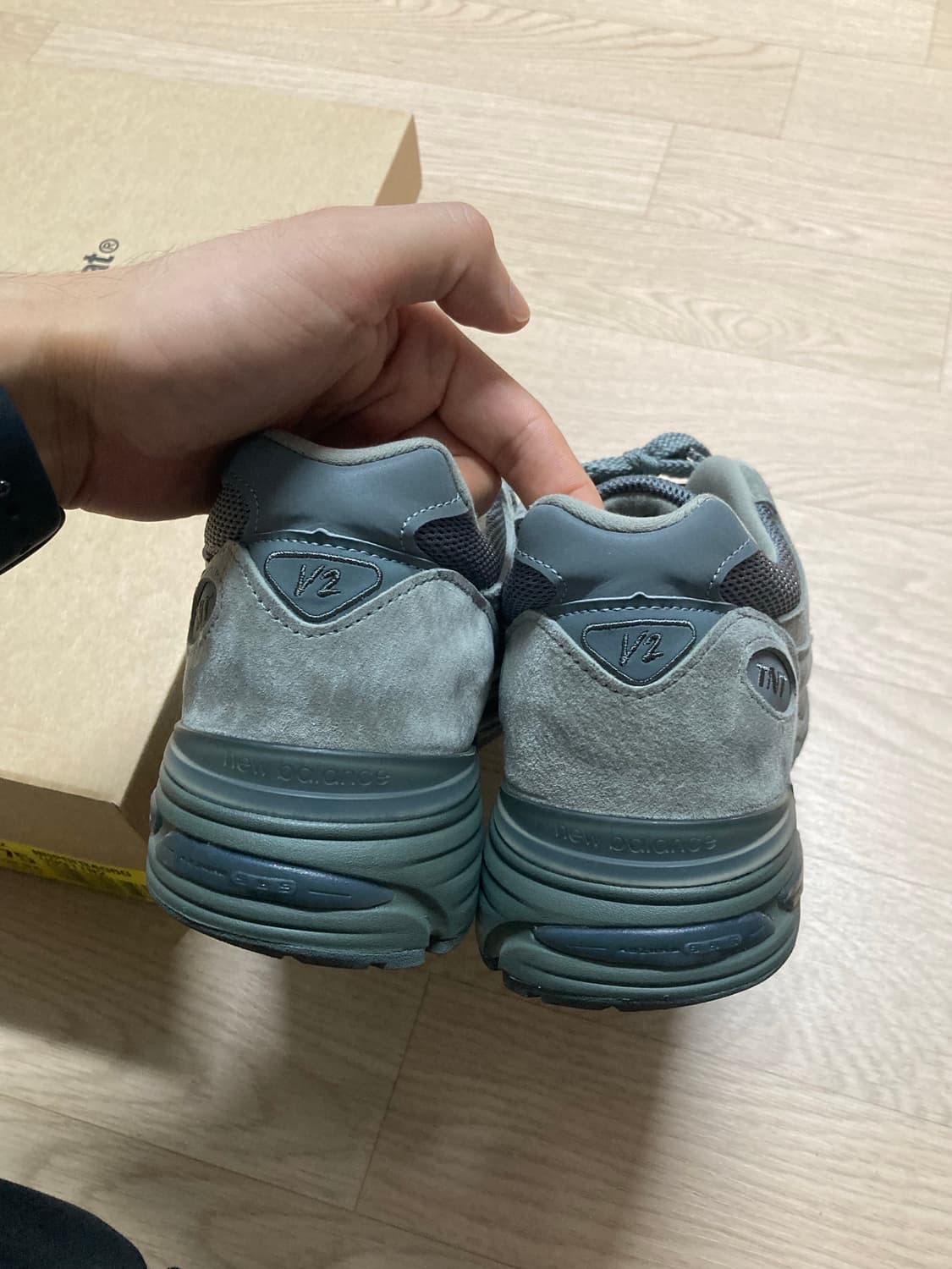 [275]뉴발란스 x 디스이즈네버댓 991v2 메이드 인  UK 그레이 상품이미지5
