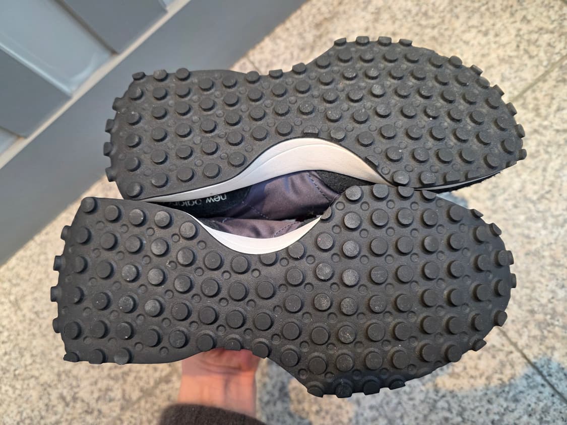 뉴발란스 327 '블랙 그레이' 240 상품이미지5