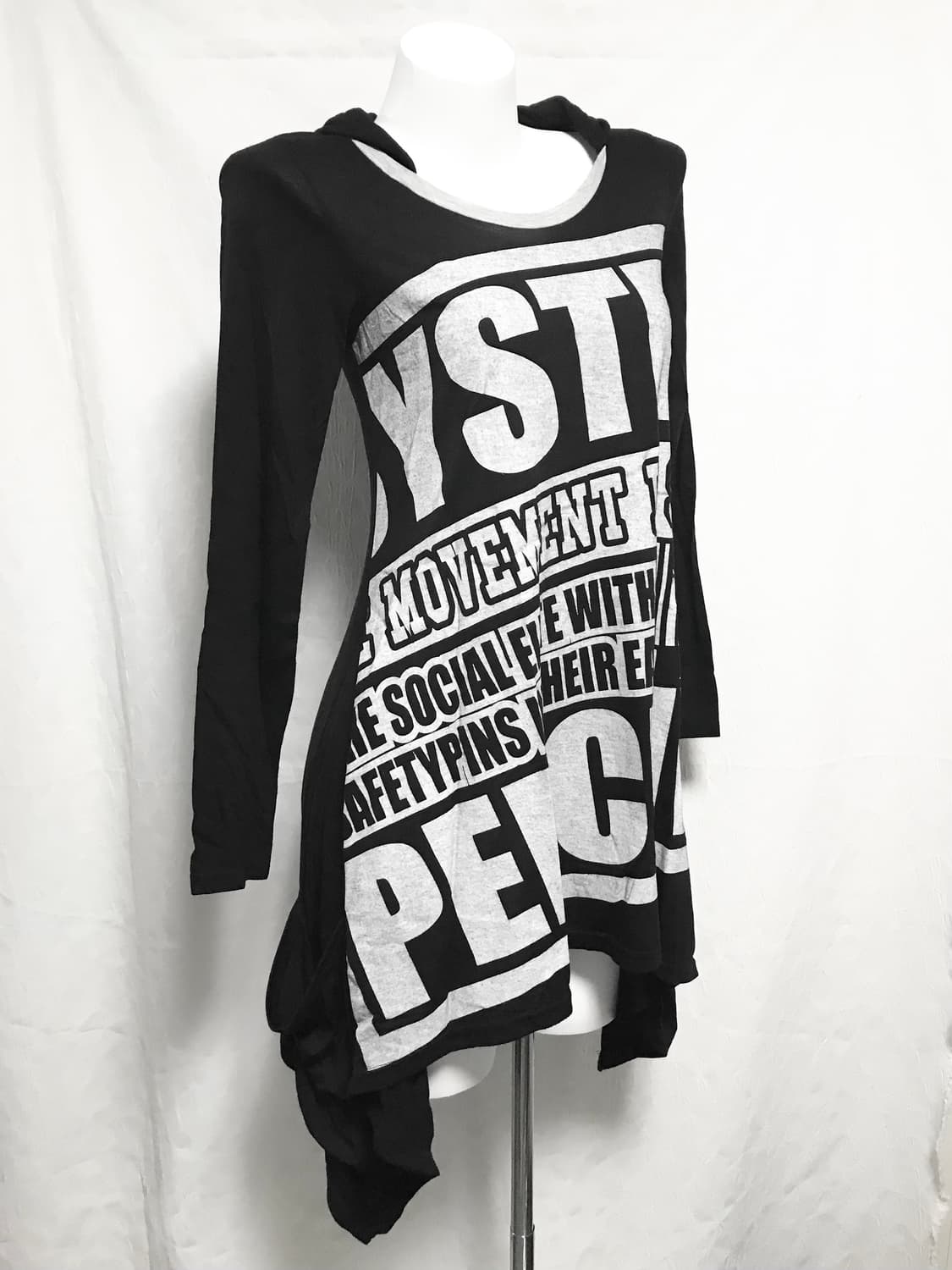 빈티지 갸루 펑크 레터링 언발 포켓 후드 롱슬리브 탑 상품이미지3