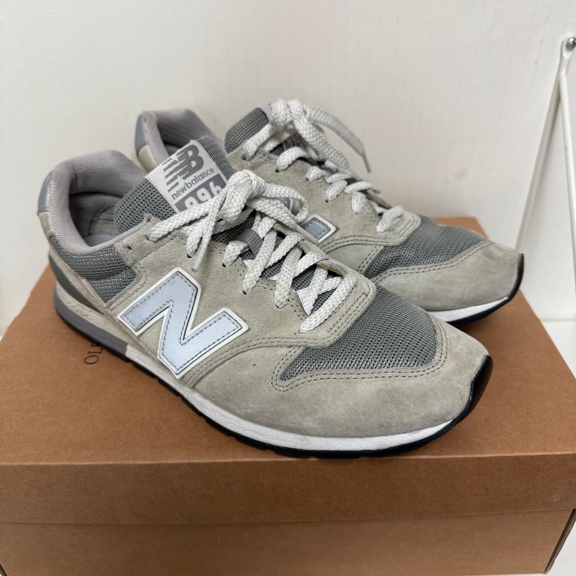 뉴발란스 996 그레이 상품이미지1