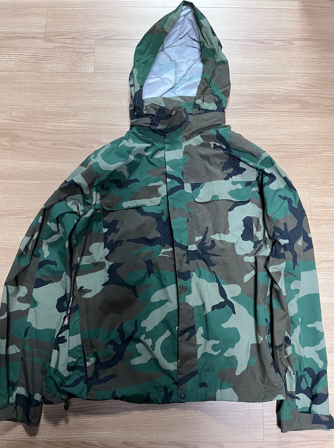 노스페이스 재팬 바람막이 카모 L 상품이미지1