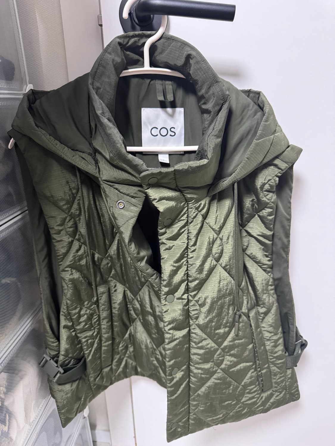 코스 cos 퀄팅베스트  상품이미지1