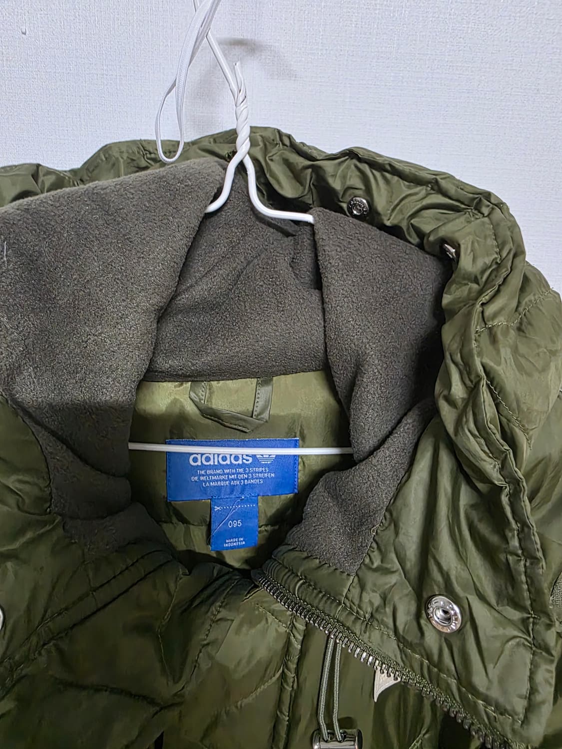 아디다스 다운 패딩 상품이미지3