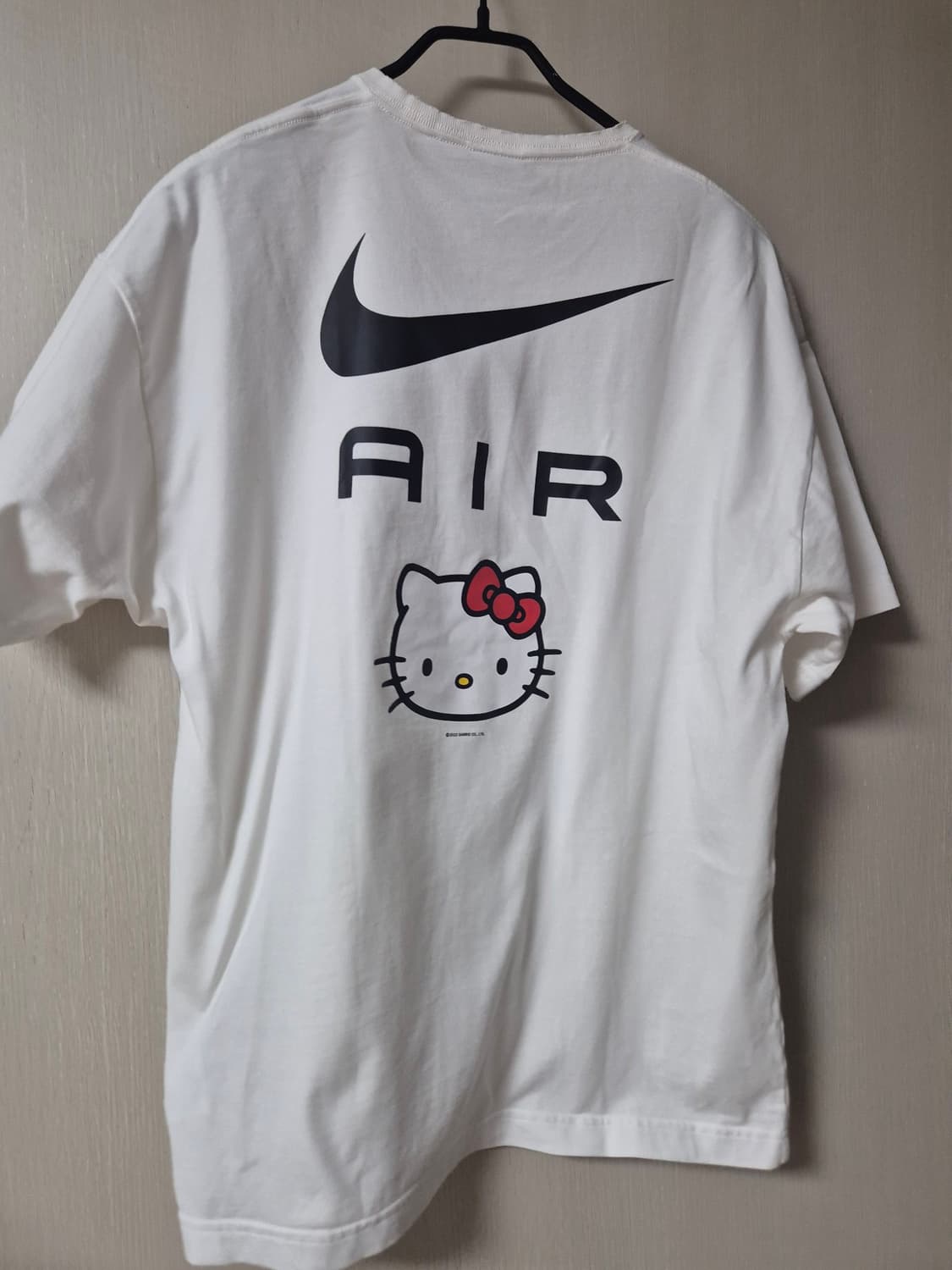(정품) 나이키 X 헬로키티 AIR 반팔티 L 티셔츠 상품이미지3