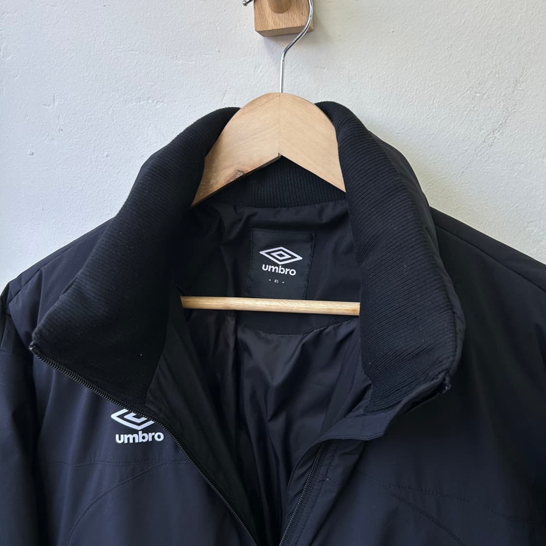 16088 - 엄브로 봄버 패딩 자켓 상품이미지4