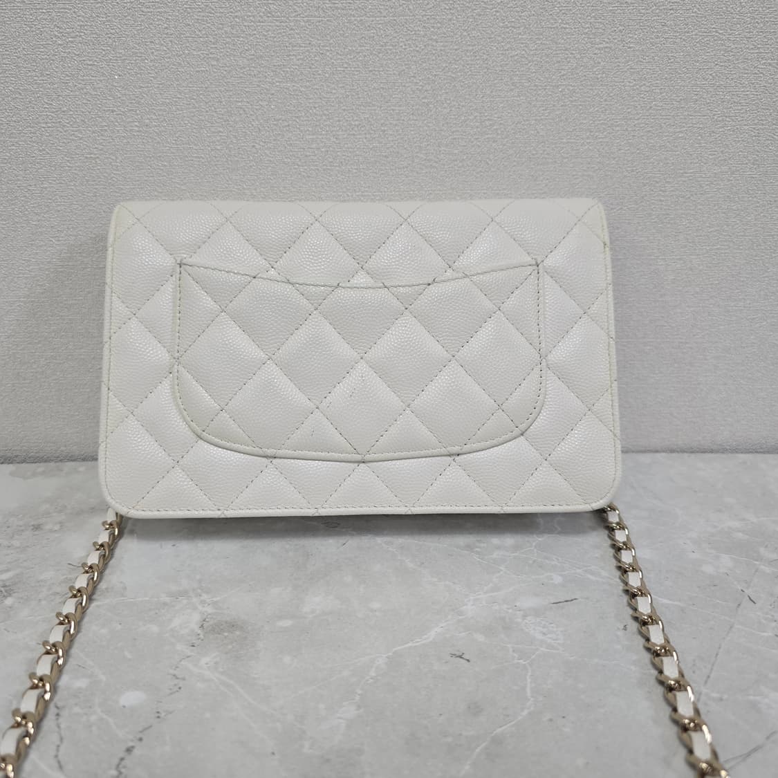 샤넬 캐비어 크로스백 판매 상품이미지4