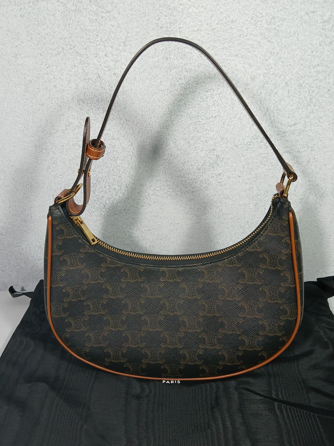 셀린느 아바 호보백 193952BZJ 상품이미지2