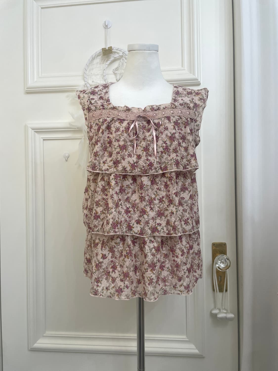 ROSA CHERI flower lace layered bow top 상품이미지1