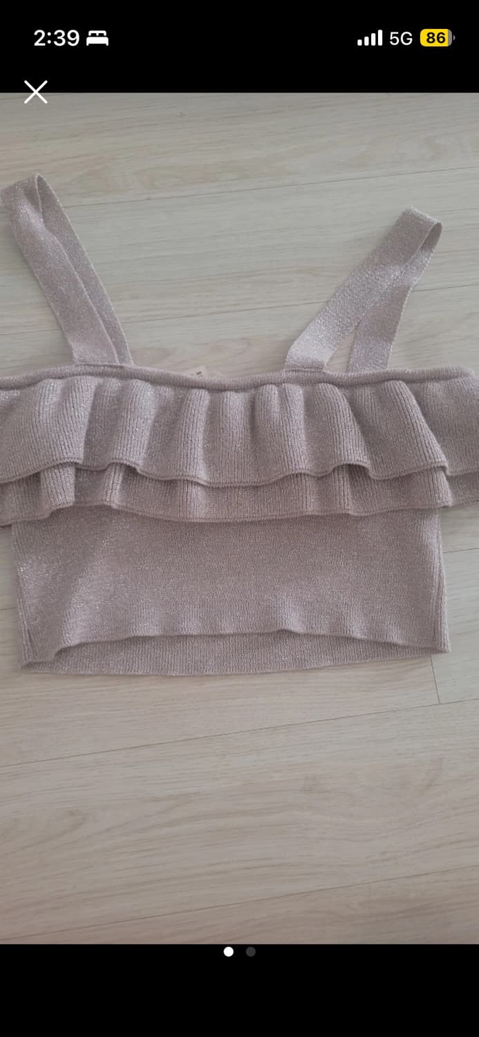 프릴 오프숄더 니트 탑 상품이미지1