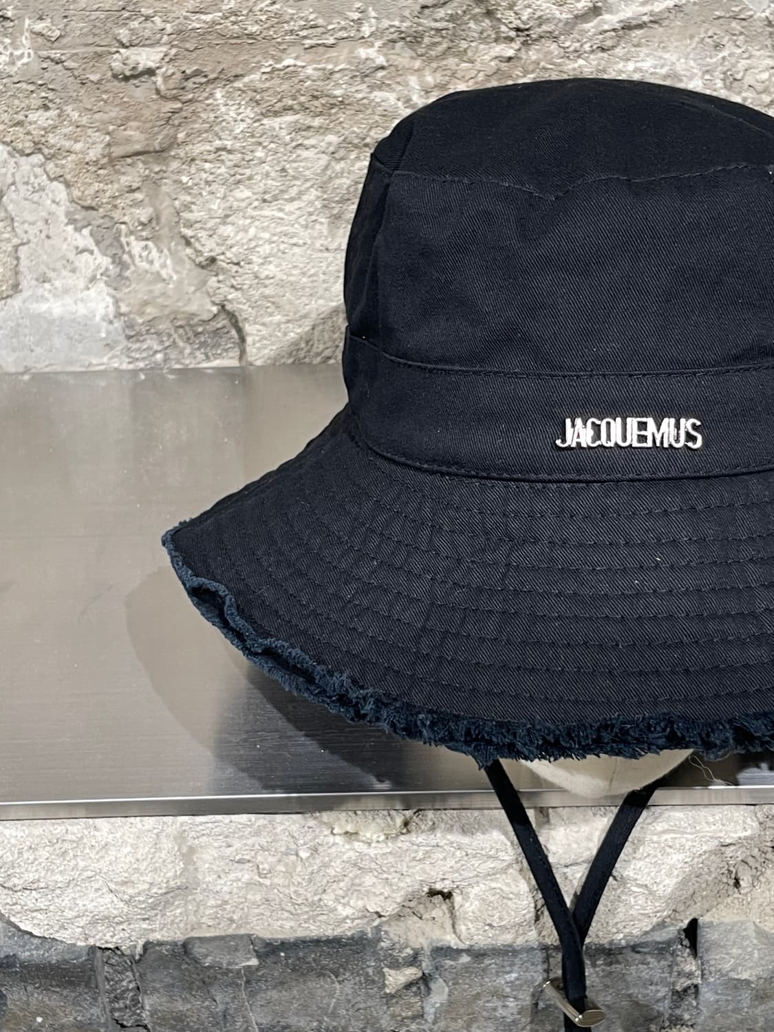 자크뮈스 블랙 아티초크 로고 버킷햇 상품이미지3