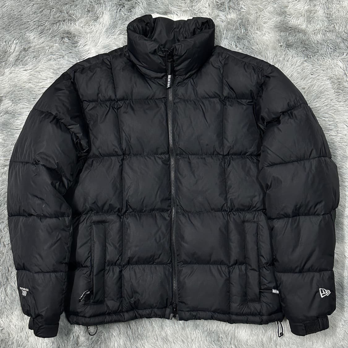 뉴에라 700 블랙 푸퍼 숏패딩 m 상품이미지1