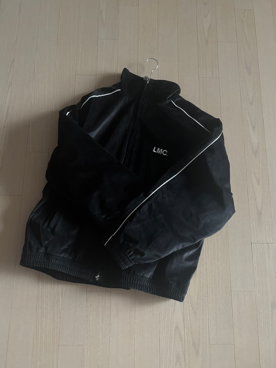LMC 벨벳 트레이닝 자켓 판매 상품이미지1