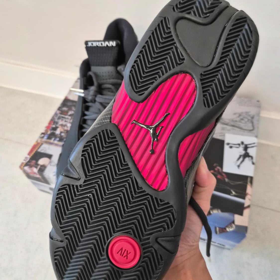 에어 조던14 SE 페라리 블랙 260 나코탭 새상품 상품이미지5