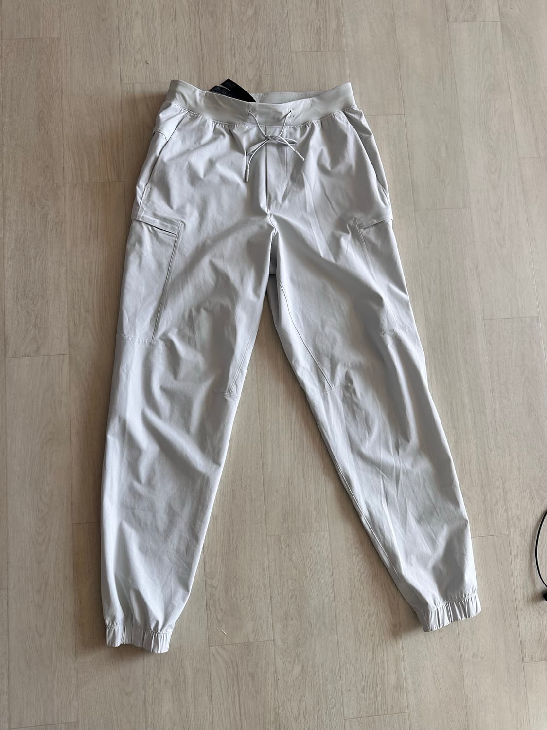 룰루레몬 제로드인 카고 조거 베이퍼색상 S사이즈 상품이미지1