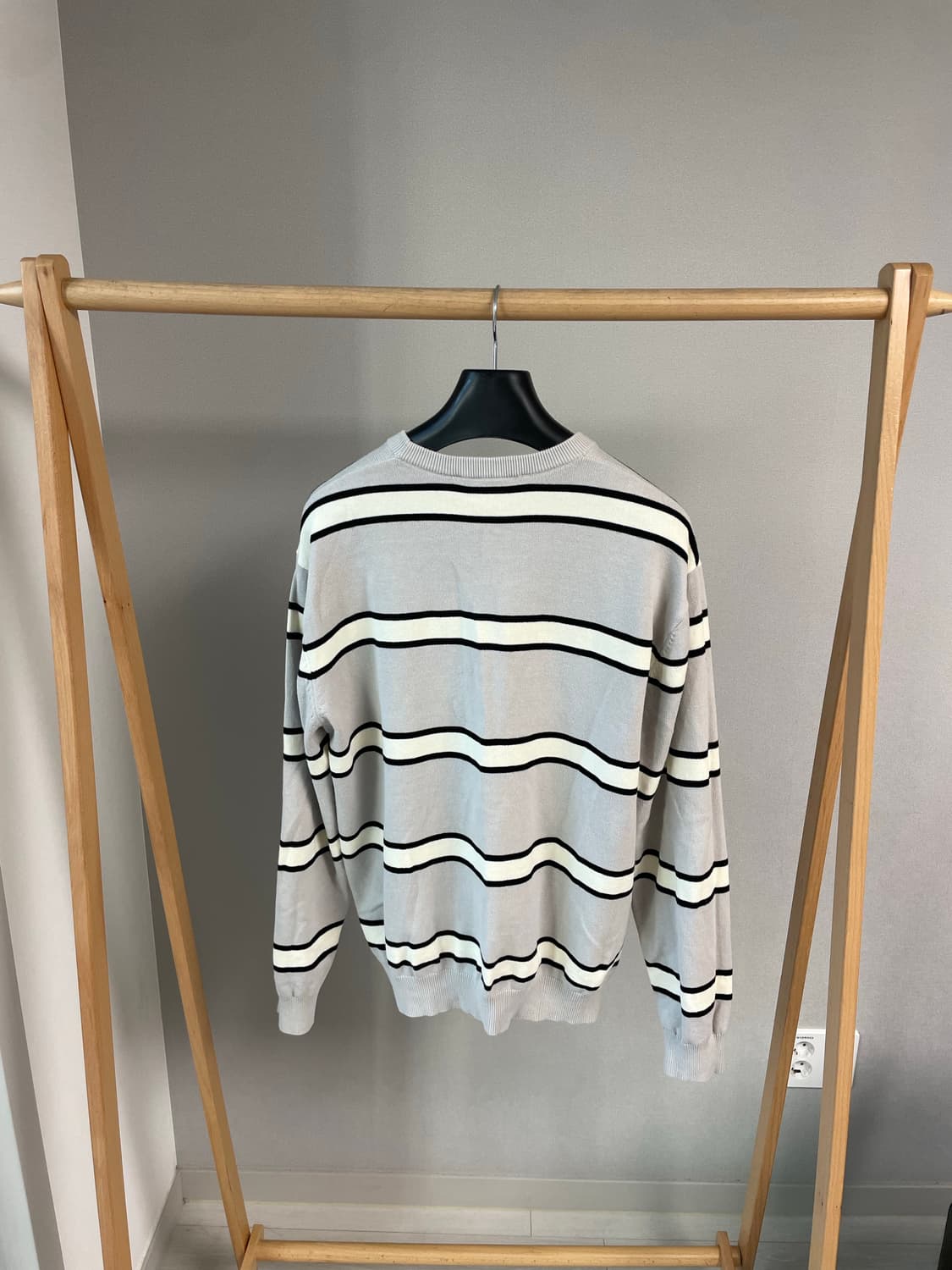 STalkers x INTEMPOMOOD 스트라이프 니트 상품이미지2