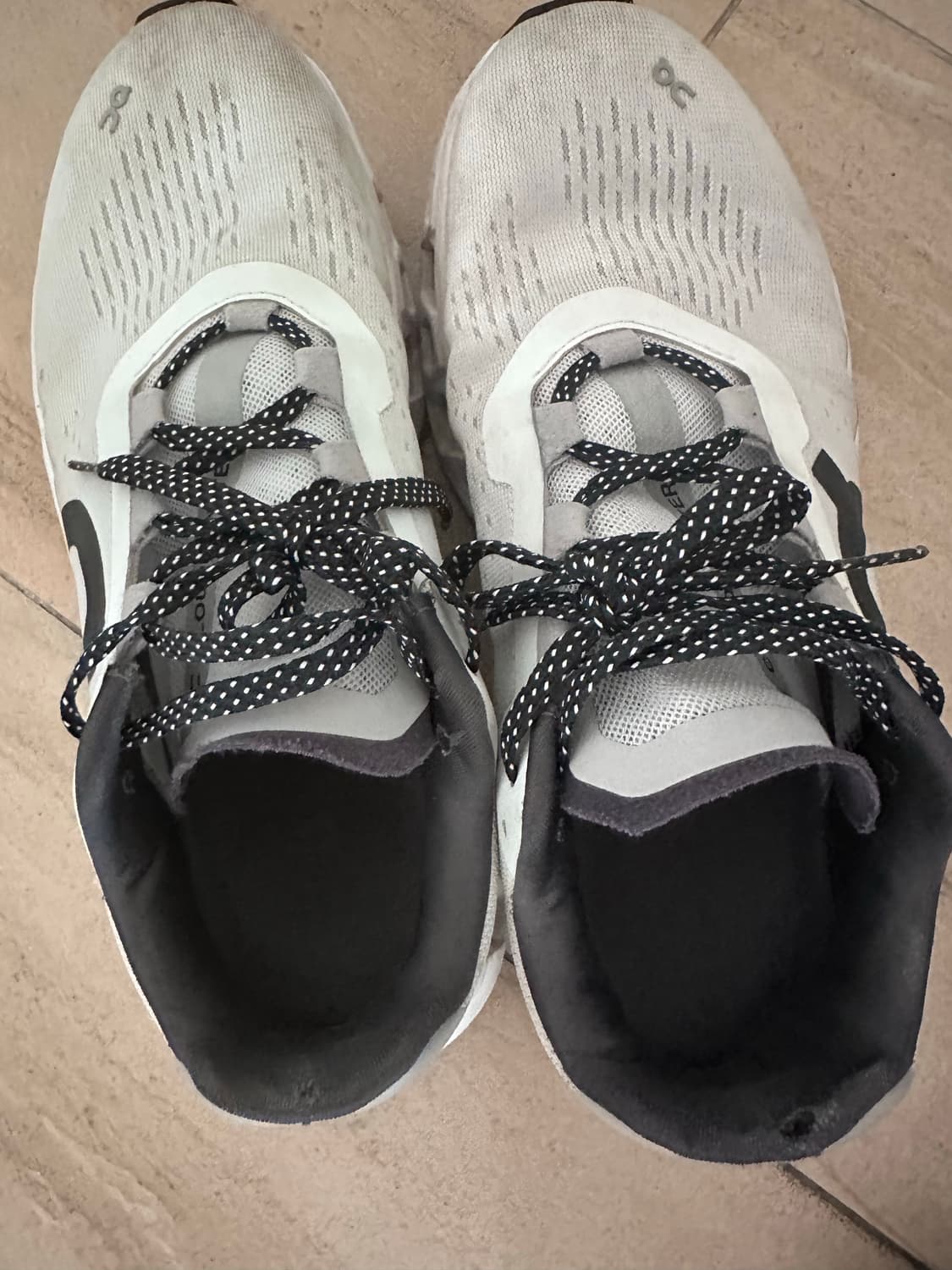 (EU41) 온러닝 클라우드몬스터 1 올 화이트 상품이미지5