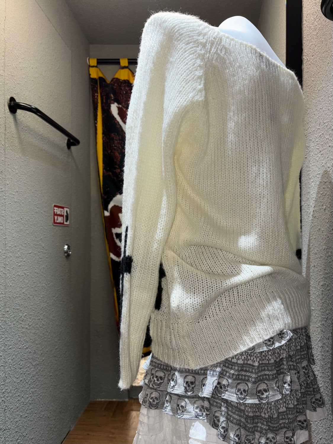 빈티지 펑크 브이넥 니트 상품이미지4