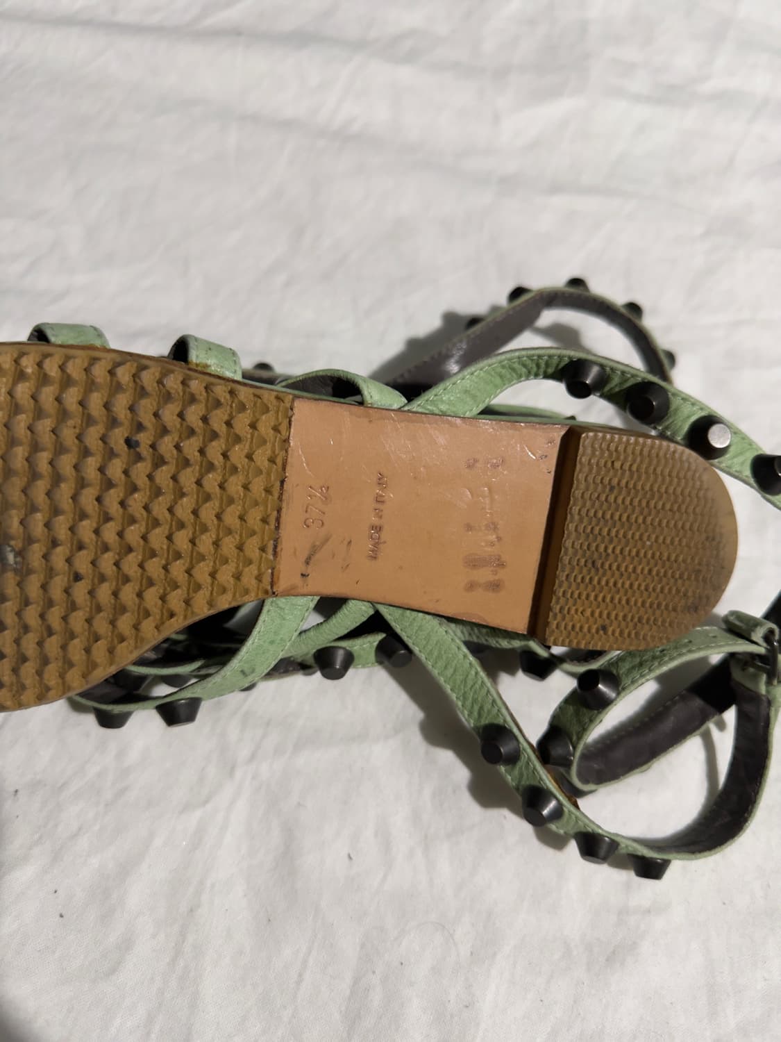 발렌시아가 스터드 스트랩 모터시티 샌들 상품이미지4