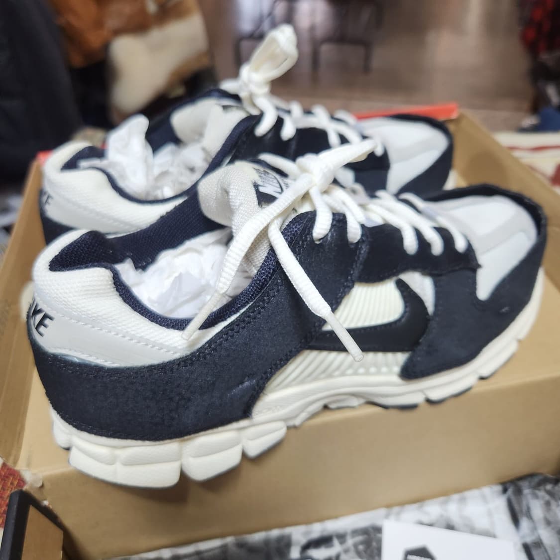 나이키 줌 보메로 울프그레이 w 235 크림 상품이미지4