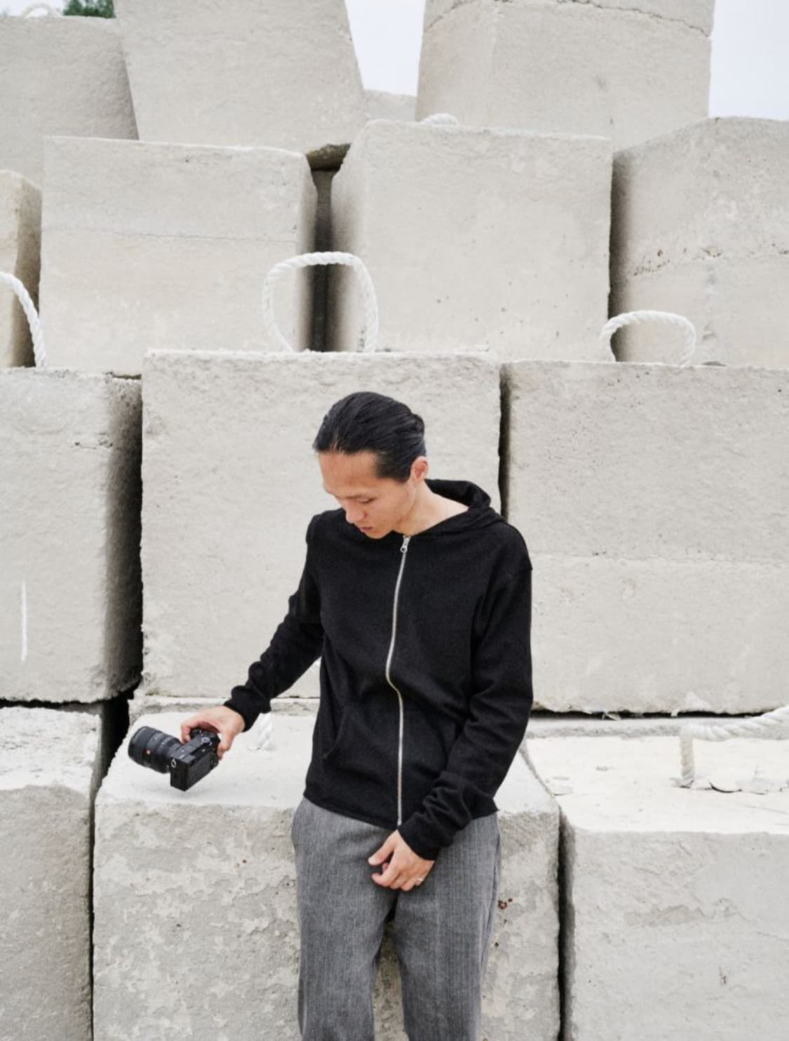 [mono prive] Textured Hoodie Zip 상품이미지1