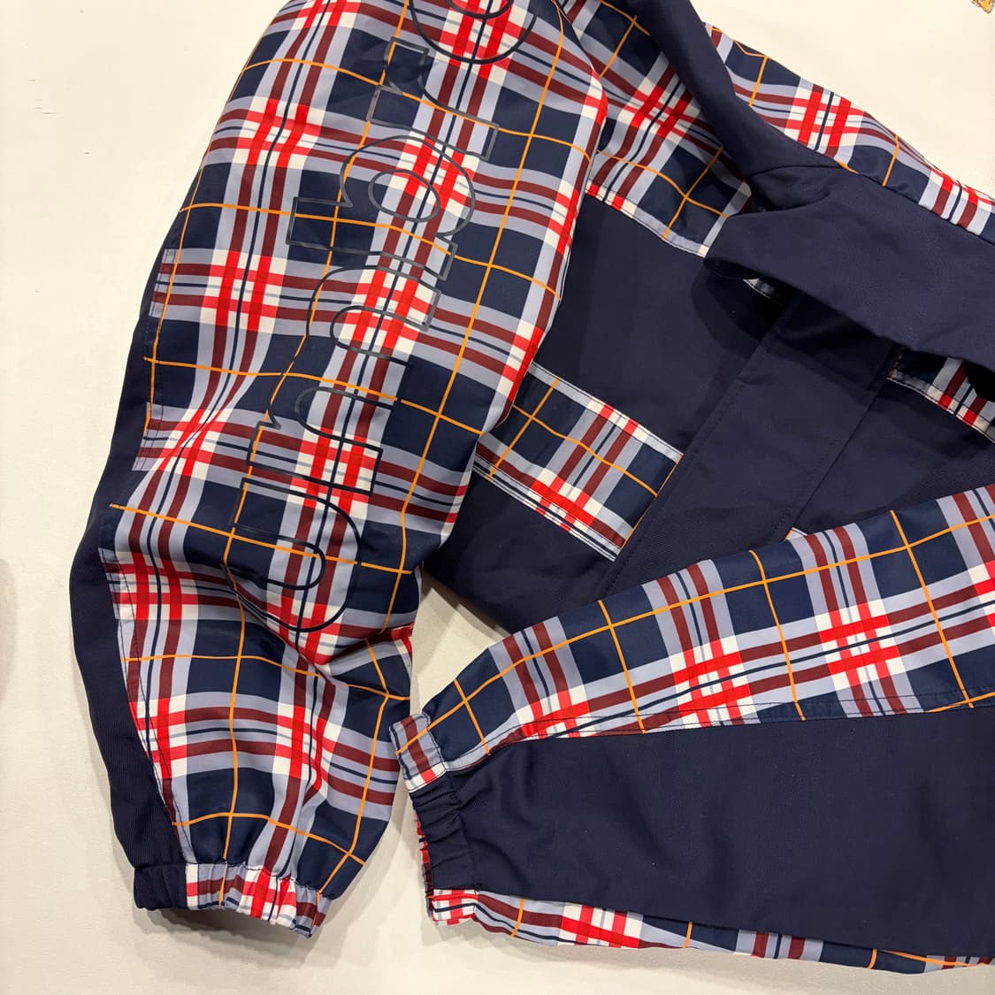 [95] 엄브로 네이비 체크 바람막이 자켓 B968 상품이미지7
