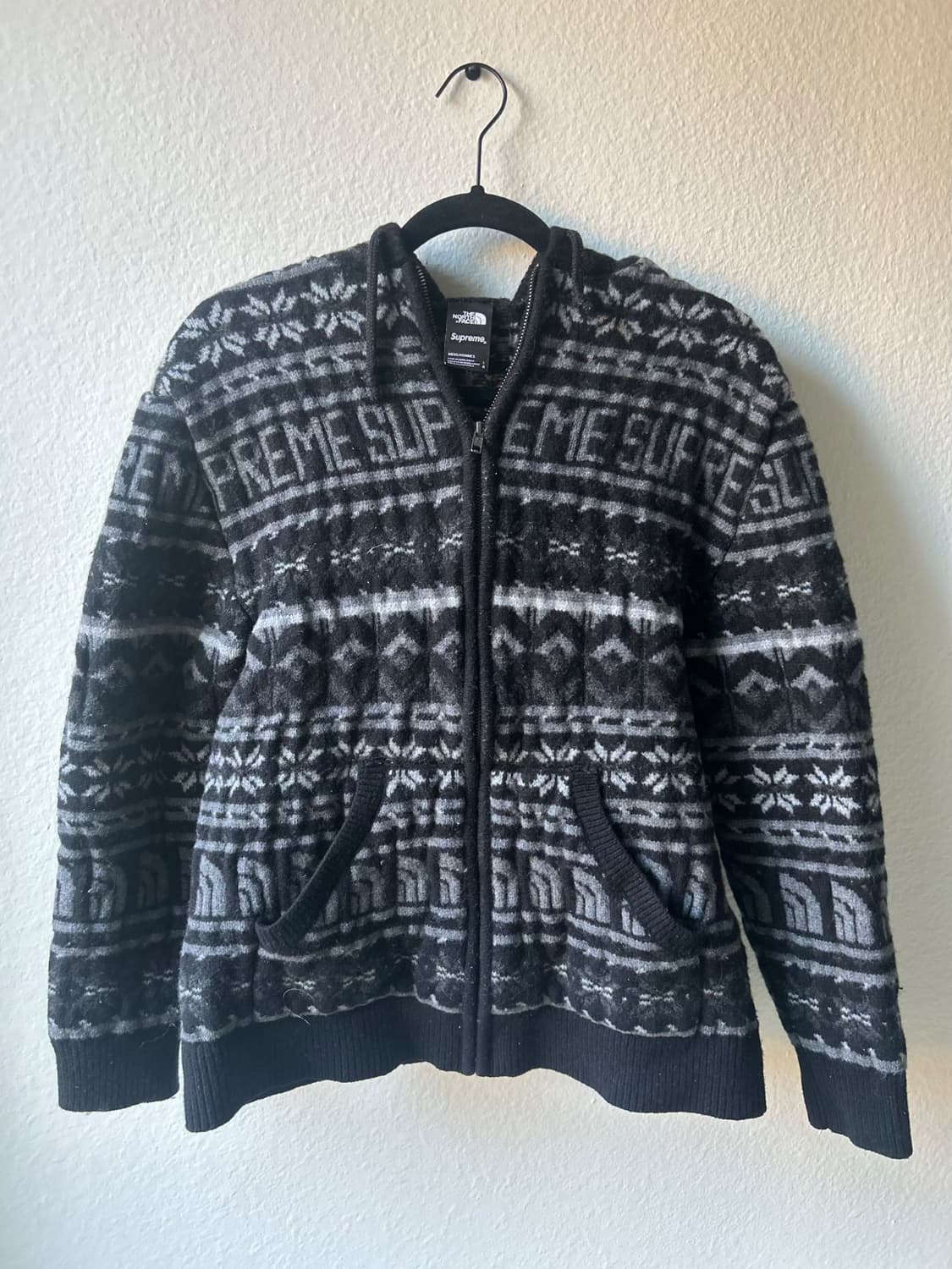 22FW 슈프림 x 노스페이스 메리노 울 집업 자켓 상품이미지1