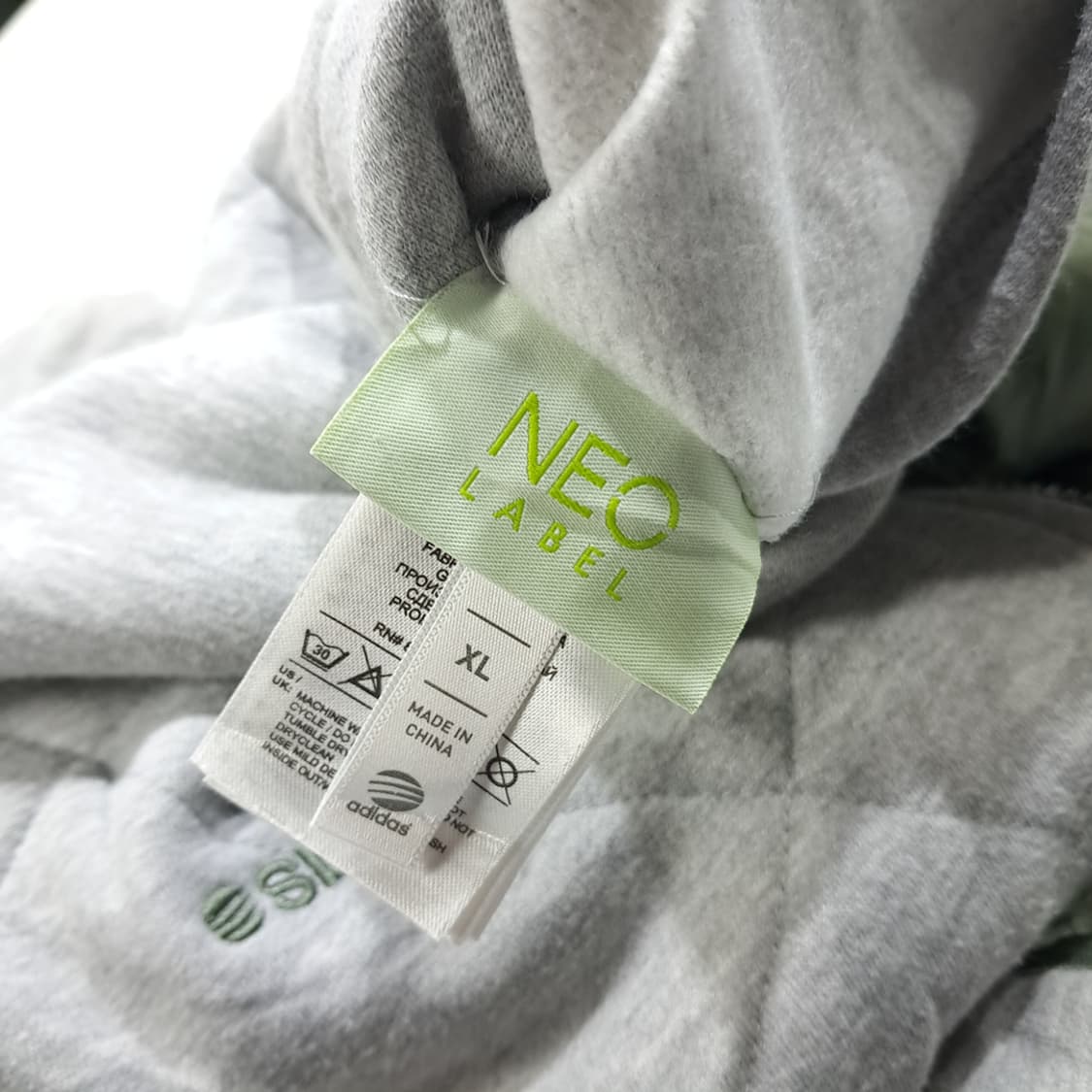 CL410 XL 아디다스 양면 퀼팅 후드 그레이올리브 자켓 아우터 상품이미지6