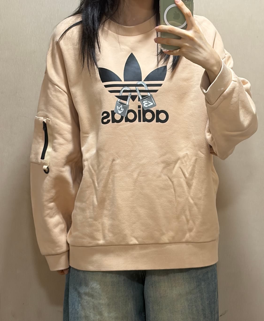 아디다스 베이지 맨투맨 티셔츠 상품이미지1