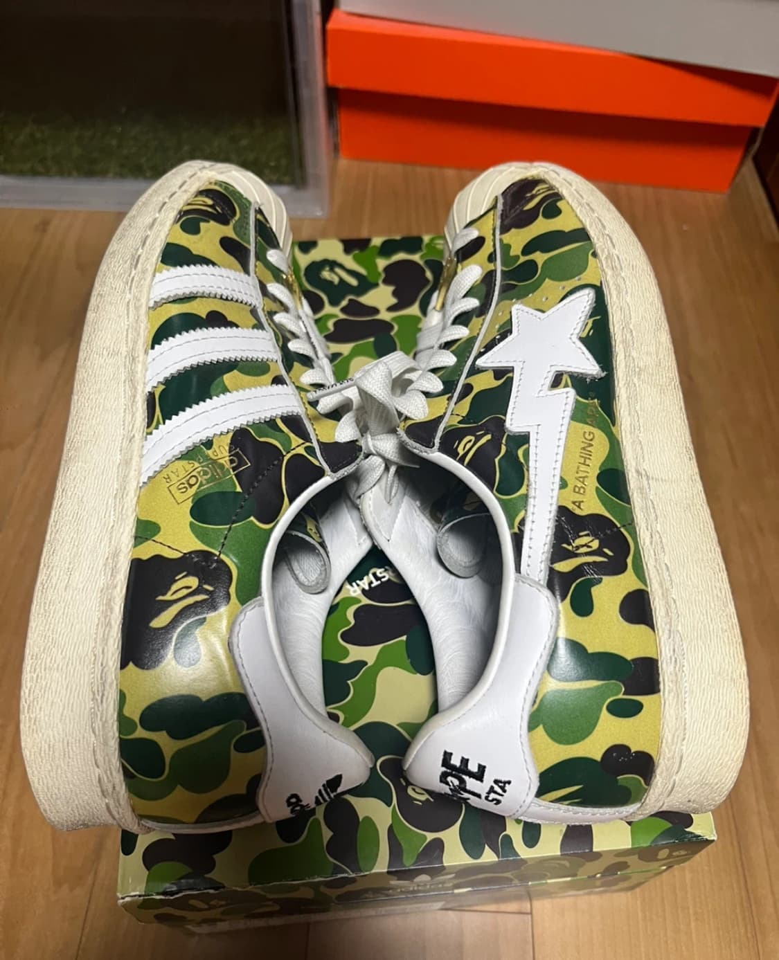 아디다스 x 베이프 슈퍼스타 그린 카모 260 상품이미지3