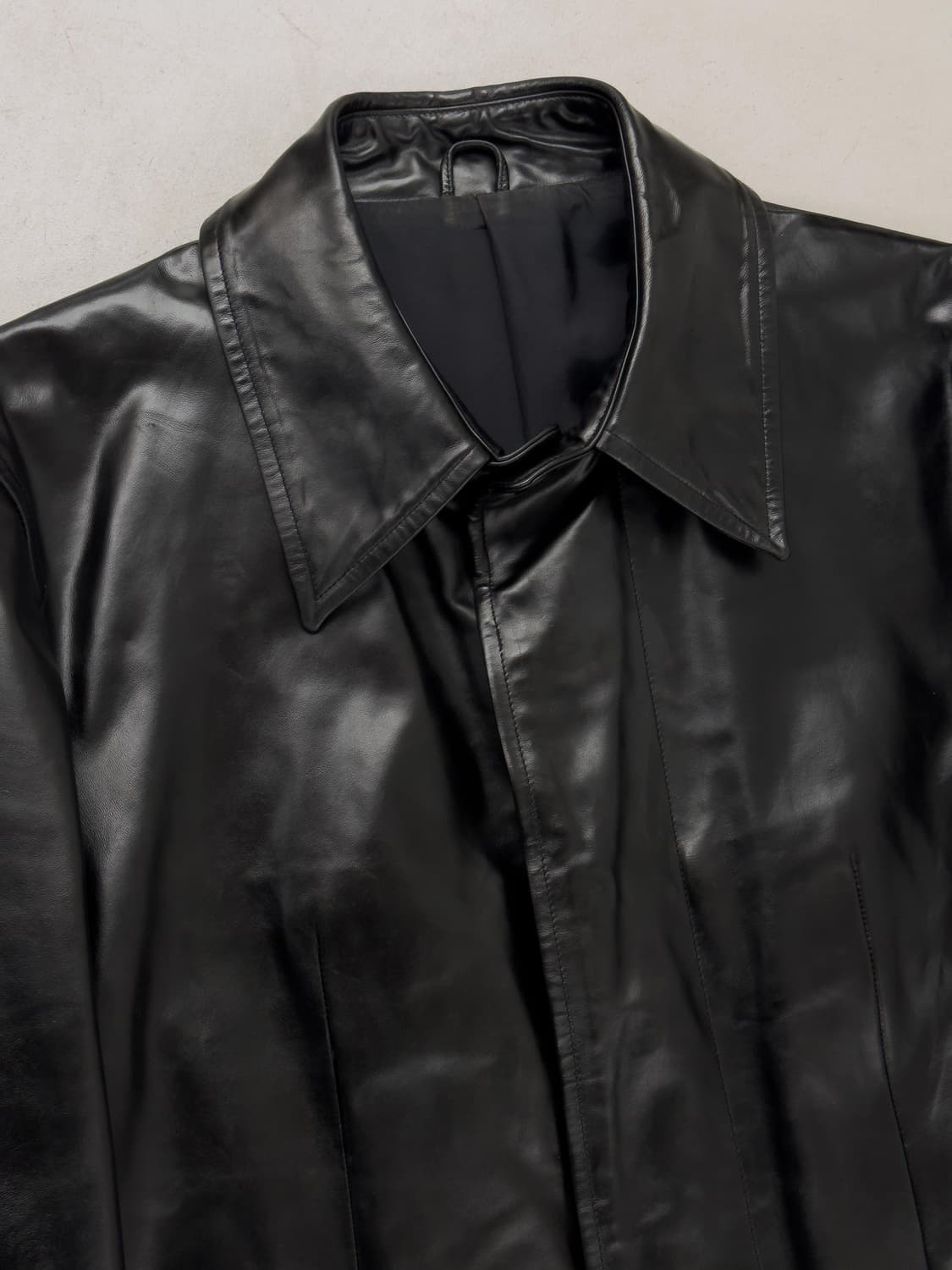 VISARUNO 홀스하이드 레더 코트 상품이미지4