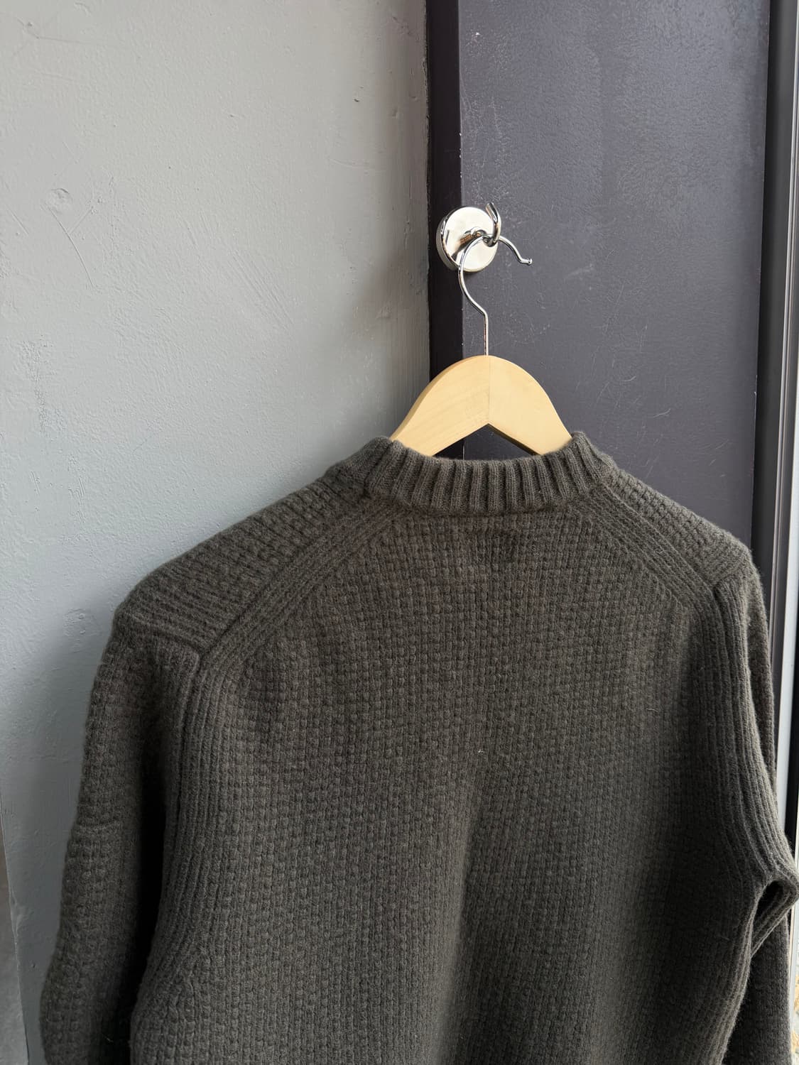 .95/ CP컴퍼니 23-24FW 와플 크루넥 램스울 니트 상품이미지7