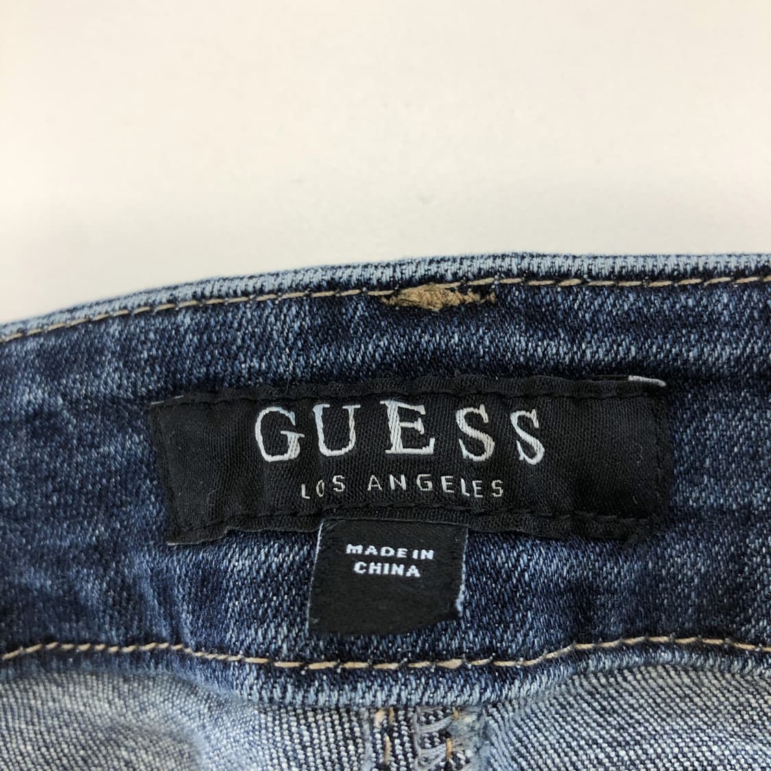 게스 프리미엄 스틸로고 크롭 데님진 32 인치 워싱  상품이미지6