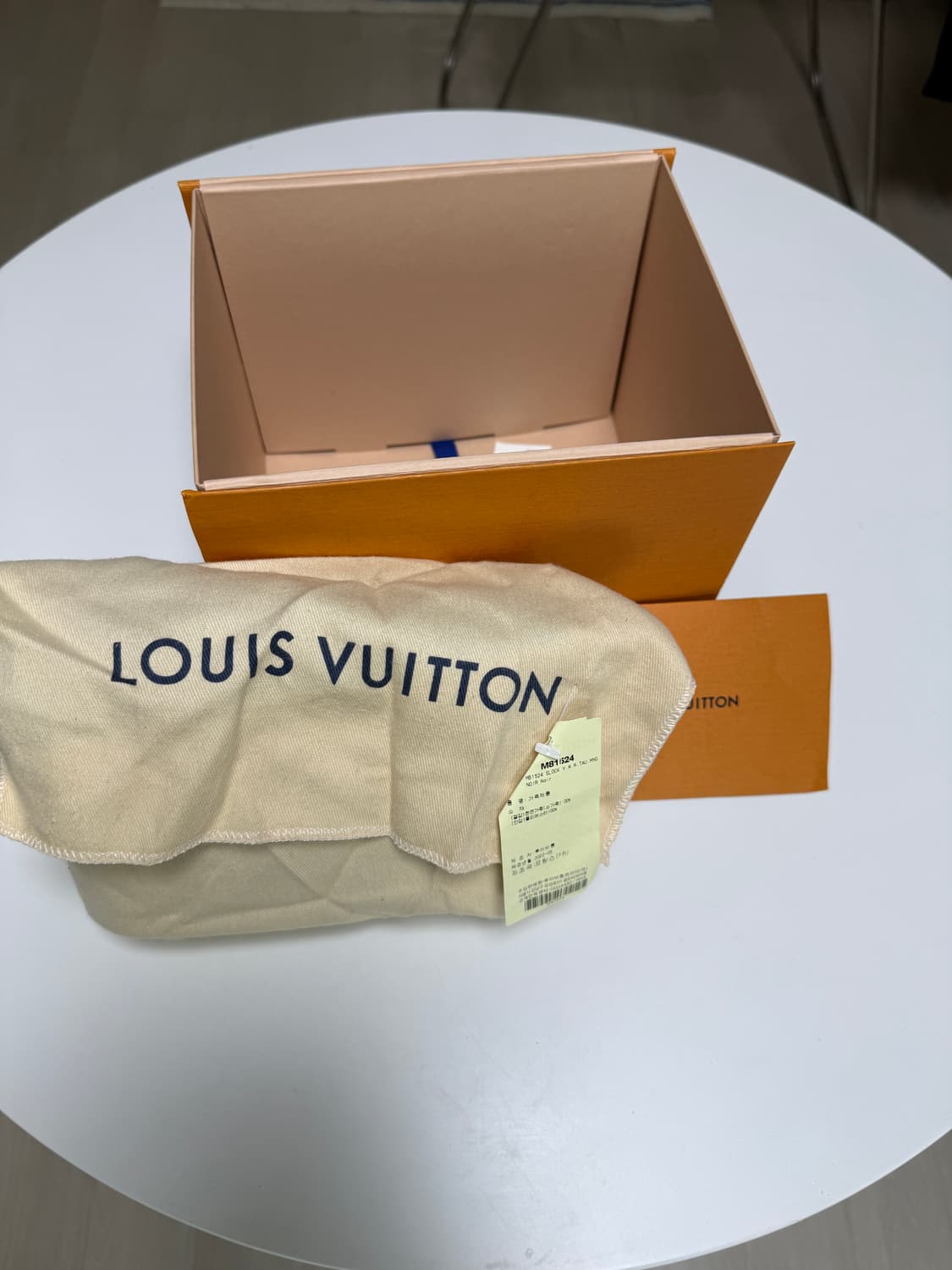 루이비통 s락 미니크로스백 상품이미지5